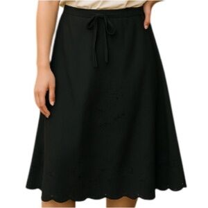 MALCOLM & CO Linen Blend Midi Skirt Black Floral Eyelet Scallop Edge Coastal 8